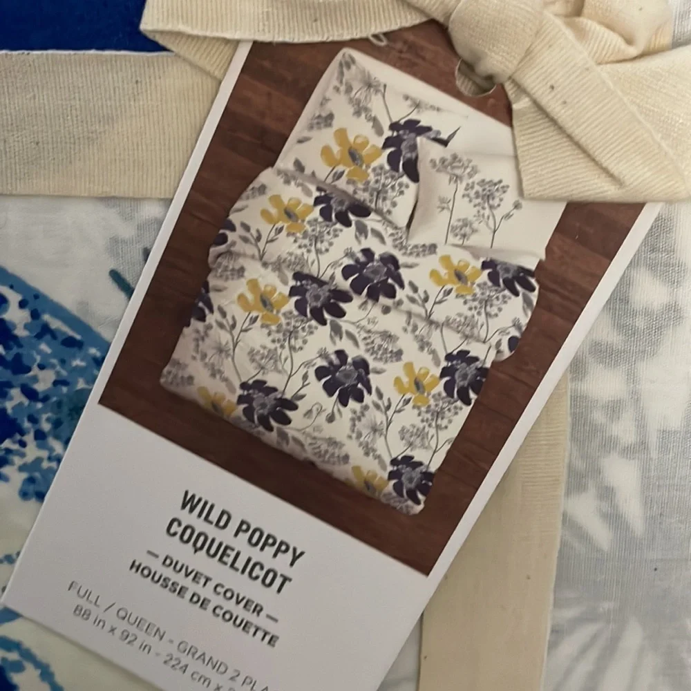 NWT! West Elm Wild Poppy Full Queen Duvet Cover and 2 Standard size Sham